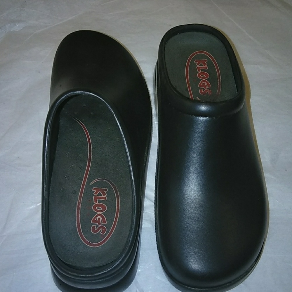 Used klogs nursing/work shoes